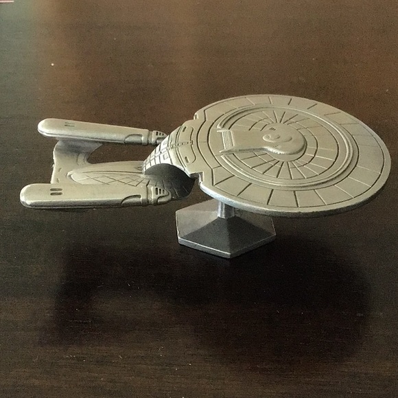 Star Trek: The Next Generation Pewter Enterprise NCC-1707-D - Picture 3 of 4